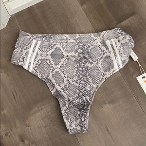 High waisted Frankies bottoms